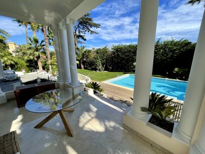 Spacious Cannes Villa with Rooftop & Garden for Premium Events