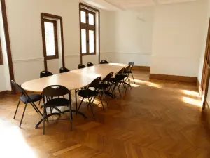 Versatile 140 m² Event Space in Paris for Business Events