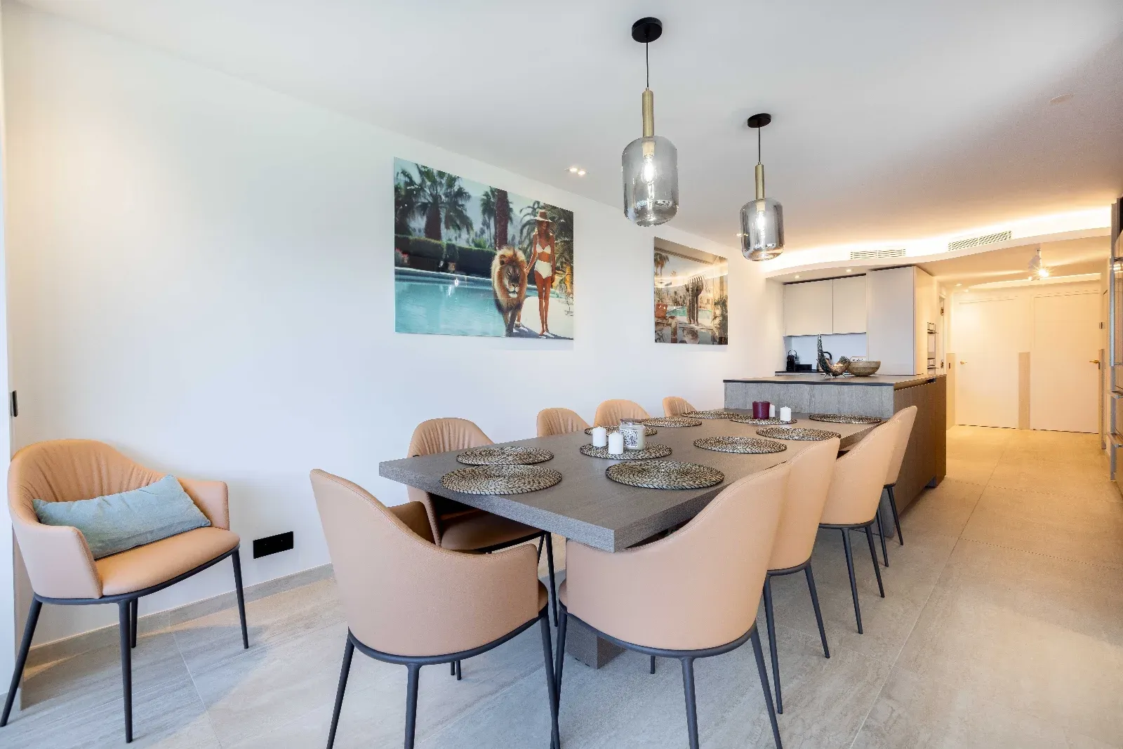 Spacious 3-Bedroom Apartment on Boulevard de la Croisette, Cannes