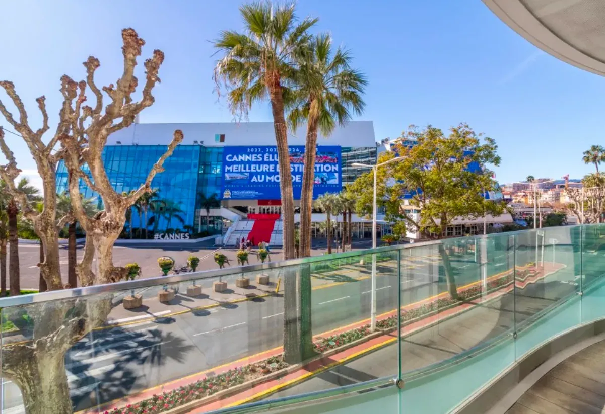 2 Bedroom Apartment on La Croisette, Cannes