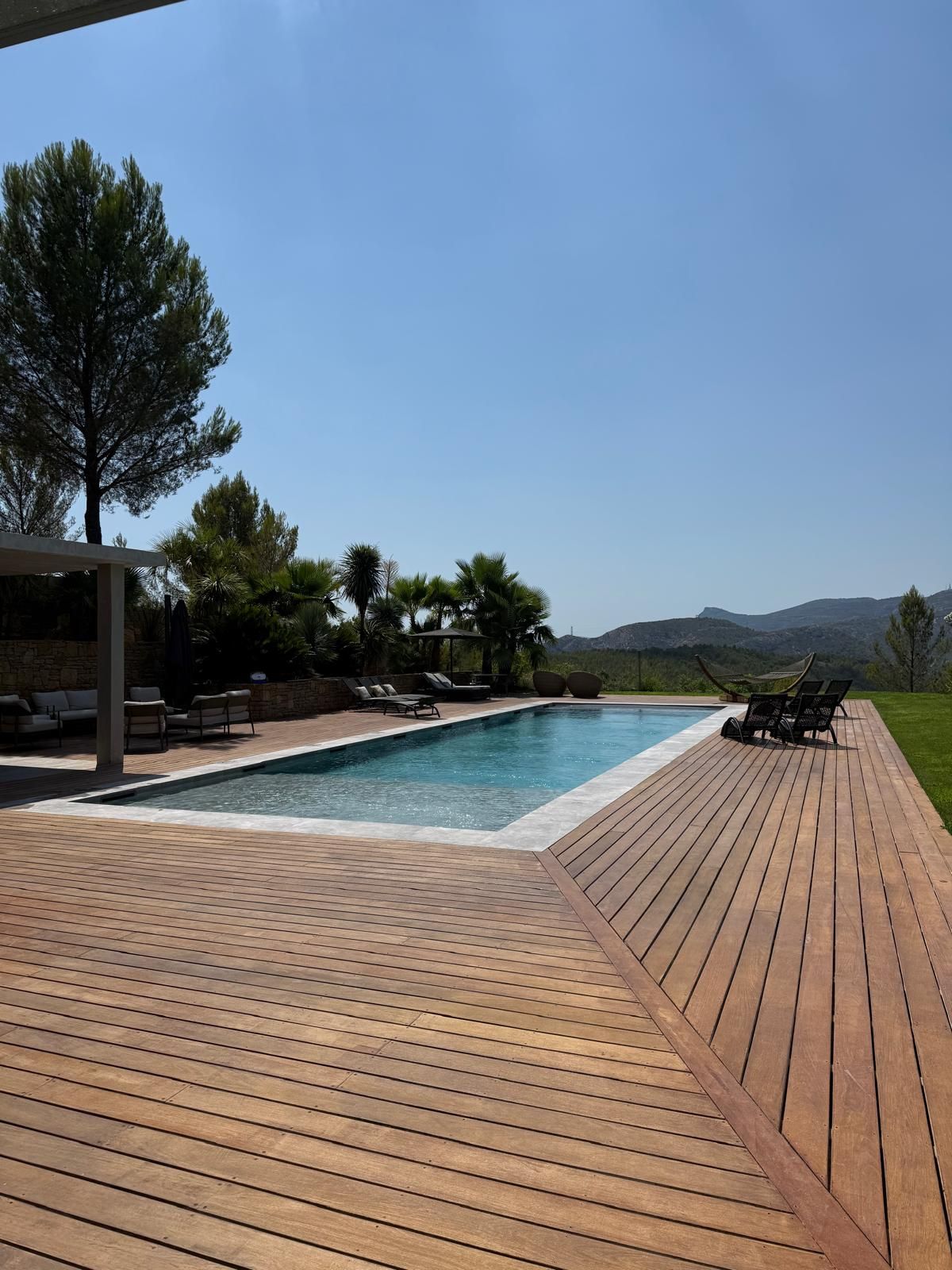 Contemporary Provençal Villa & Event Venue in Auriol