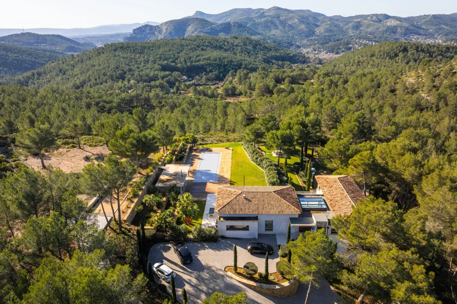 Contemporary Provençal Villa & Event Venue in Auriol