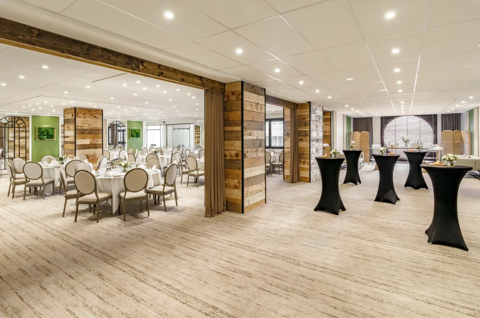 Elegant 230 m² Lounge for Events in Cannes