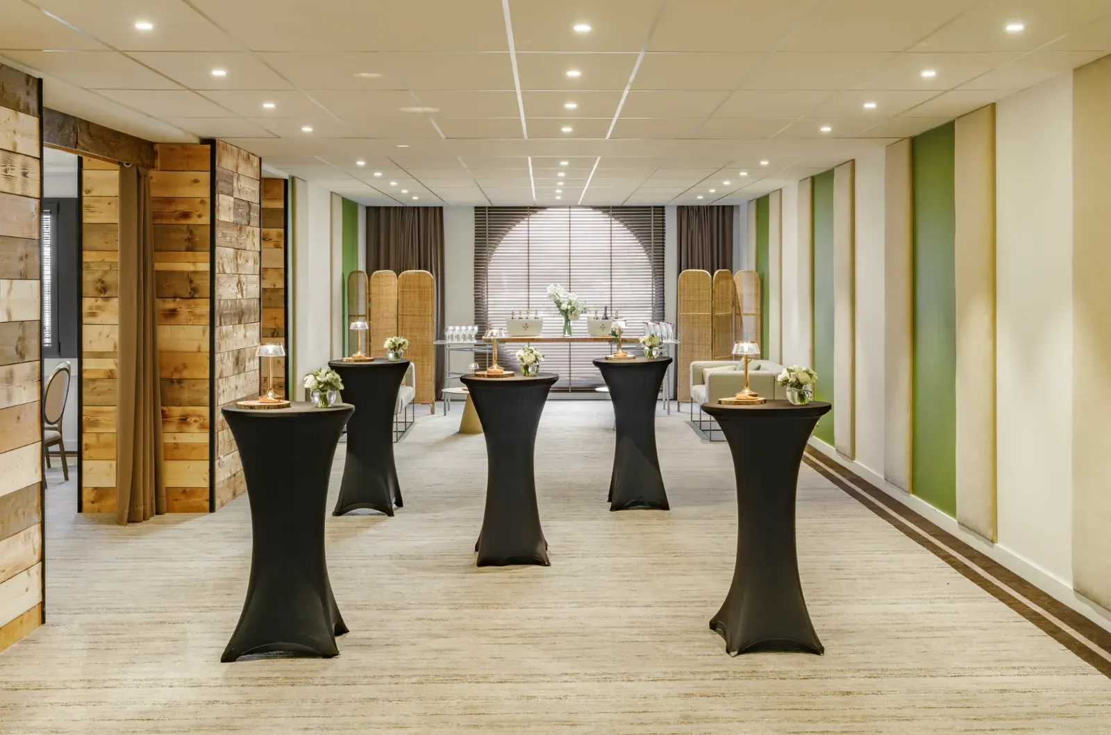 Elegant 230 m² Lounge for Events in Cannes