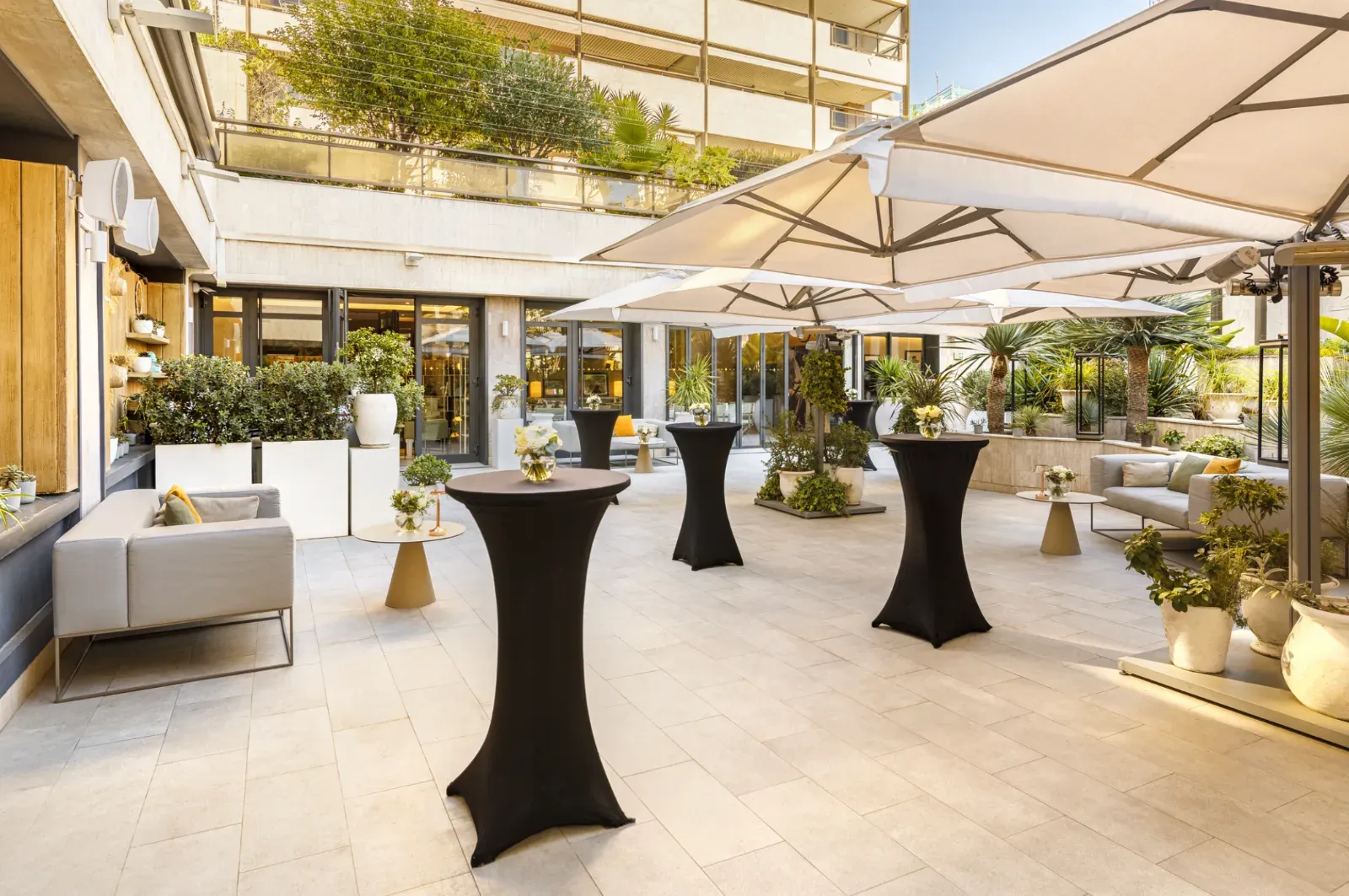 Garden Retreat in Cannes | Elegant Venue for Events