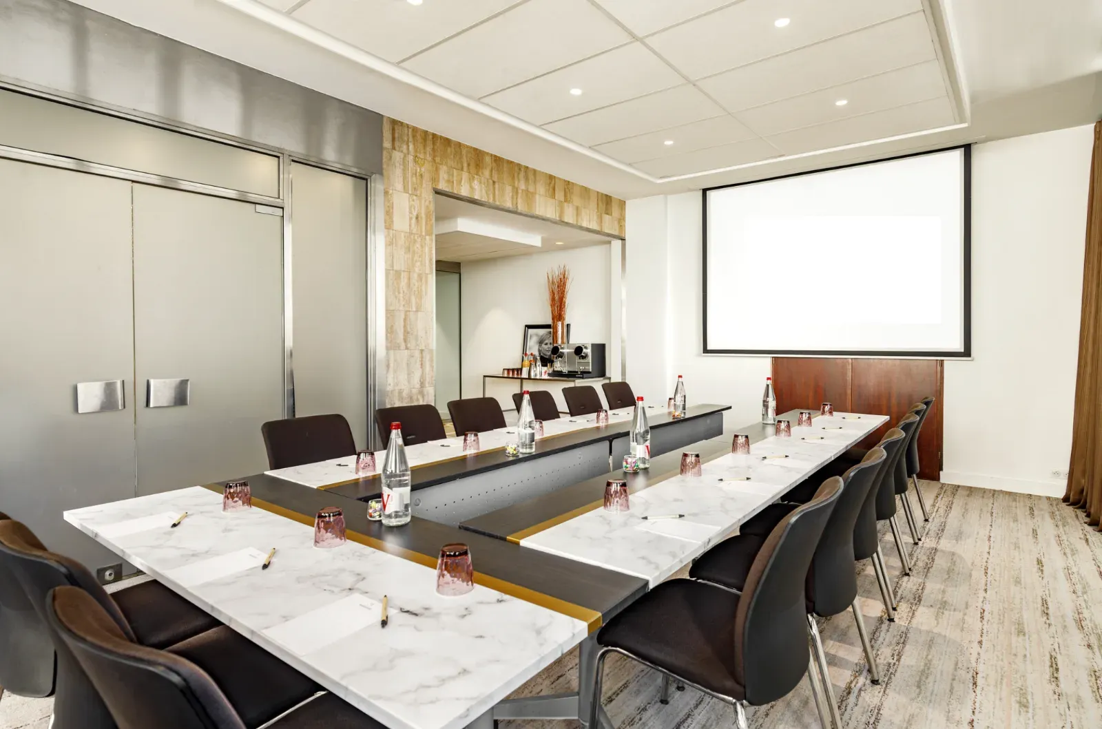 Bright Meeting Room in Cannes