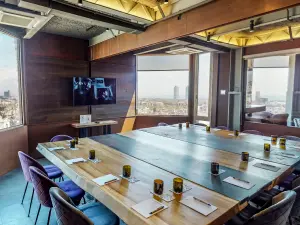Intimate Meeting Room in Barcelona