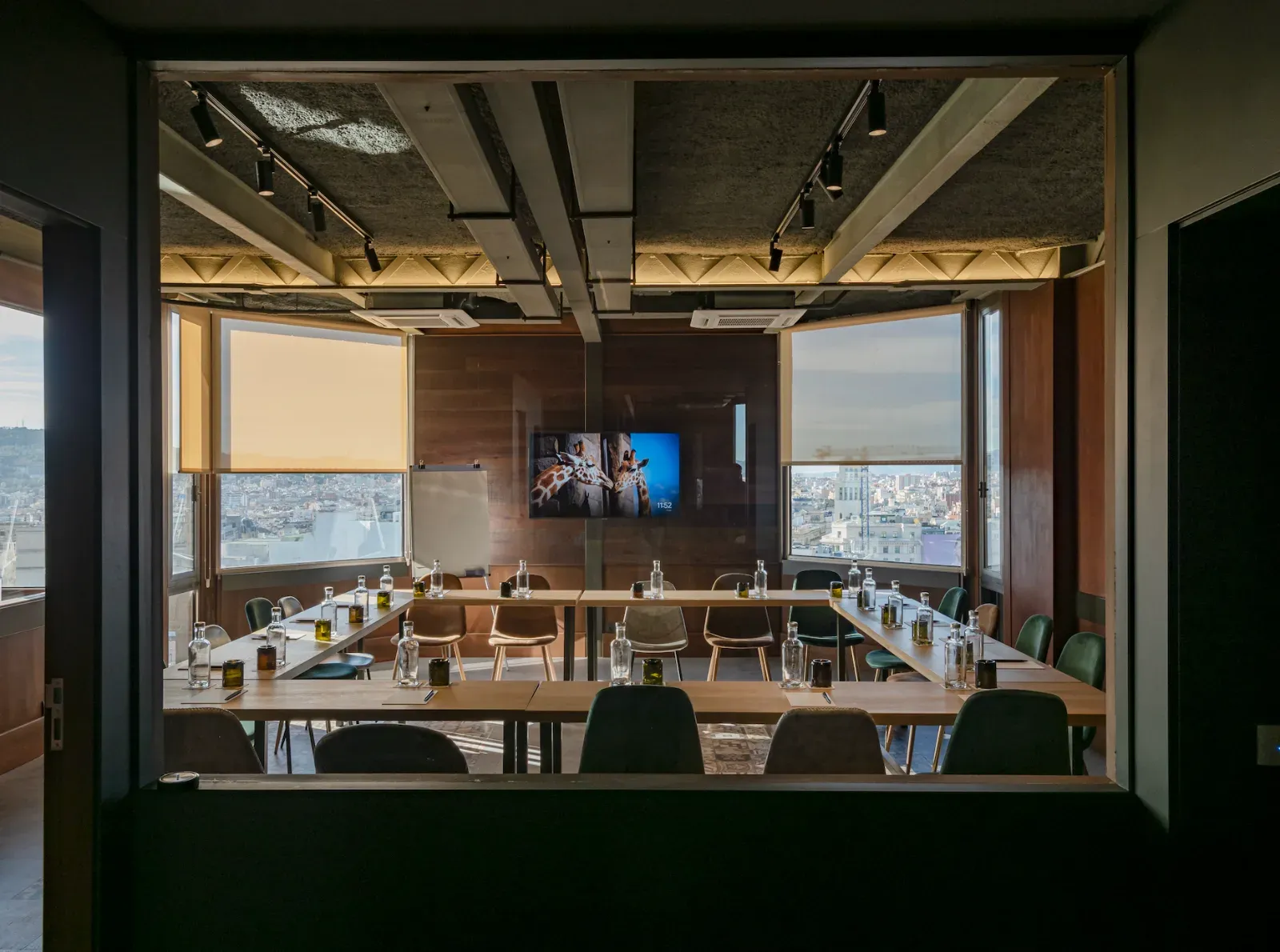 Salle de réunion à Barcelone | Espace intime de 52 m² pour sessions professionnelles