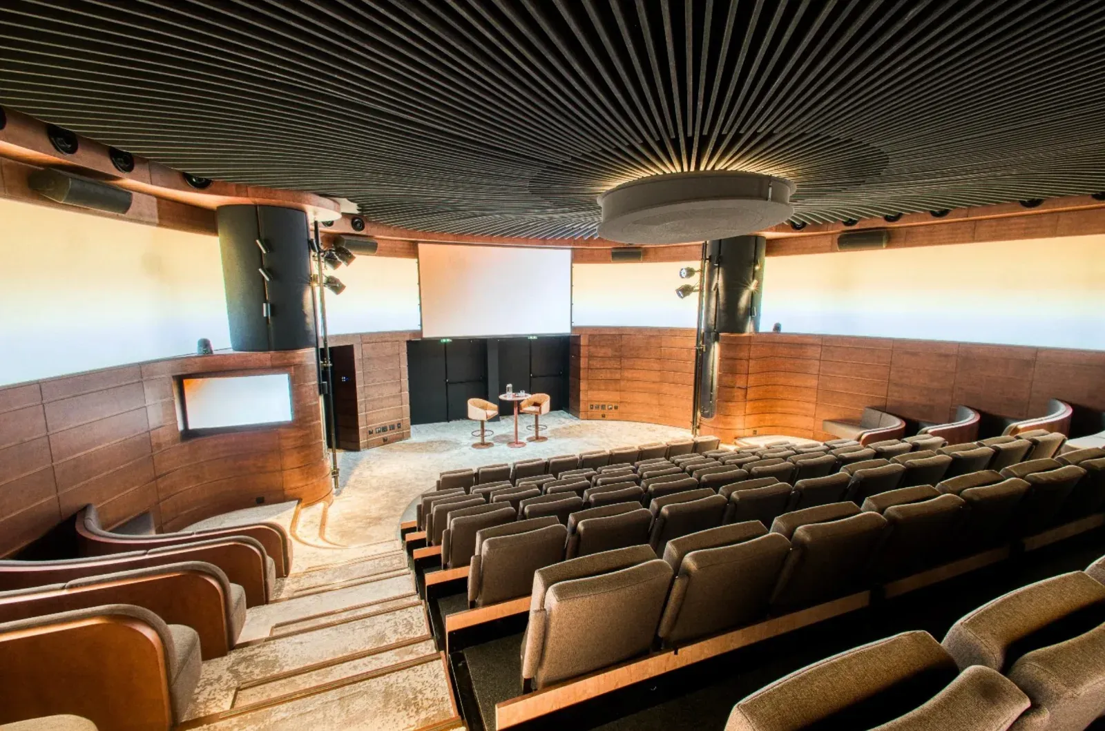 Innovative 360° Immersive Event Venue in Paris