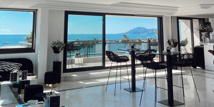 Spacious penthouse in Cannes