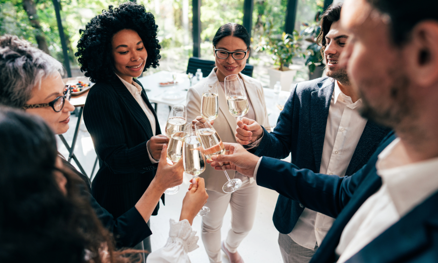 How to Organize a Corporate Party in Paris? The Complete Guide