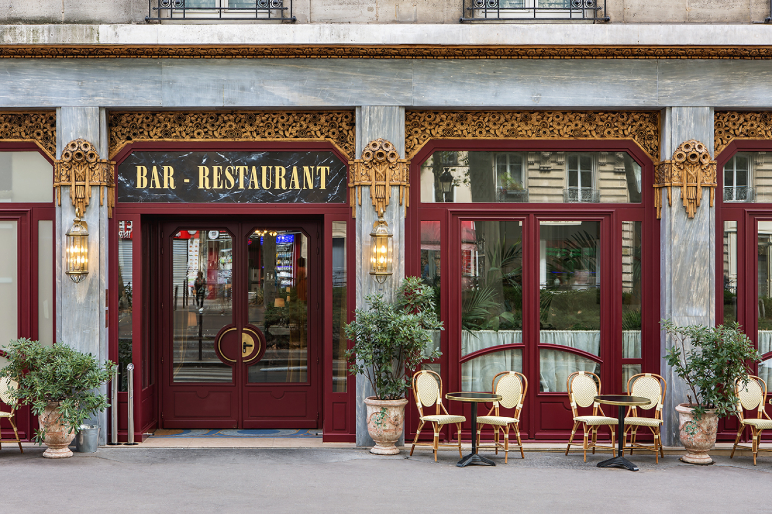 A landmark restaurant in the heart of the 18th arrondissement