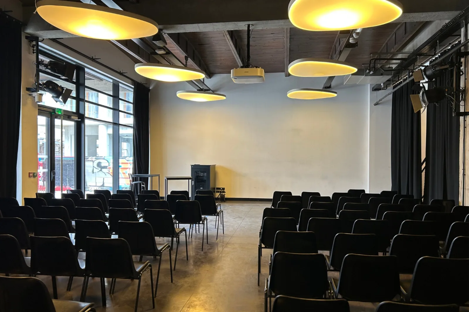 Seminar room of 700 m²