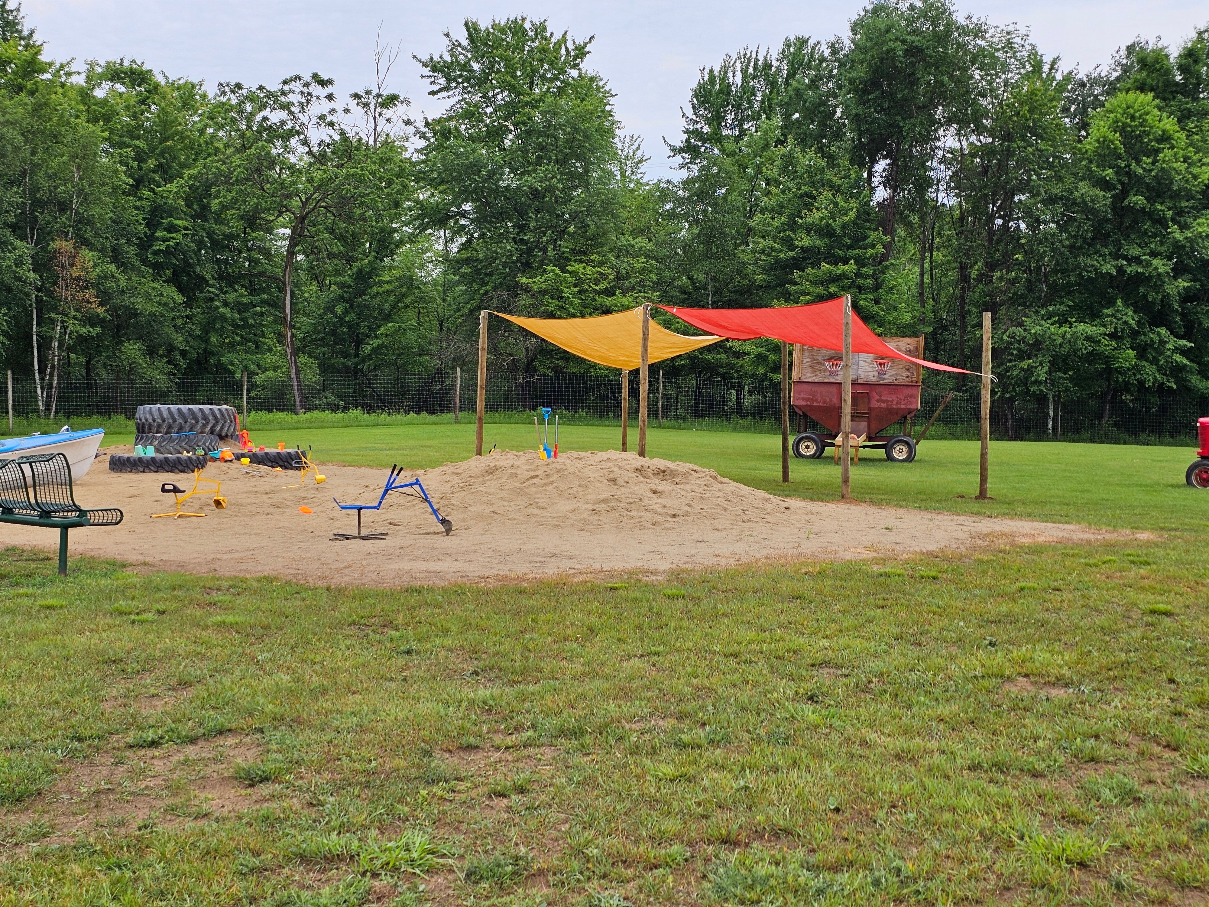 Green's Deer Ranch Zoo and Tours