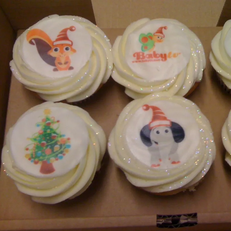 Winter Wonderland Christmas Cupcakes image