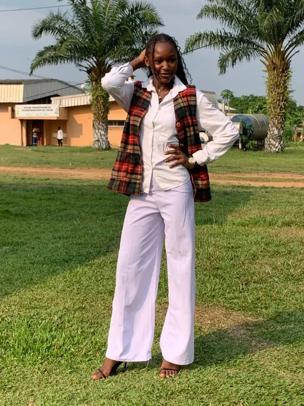 Eyenga Yemlai Rosette Christale ElisabethII