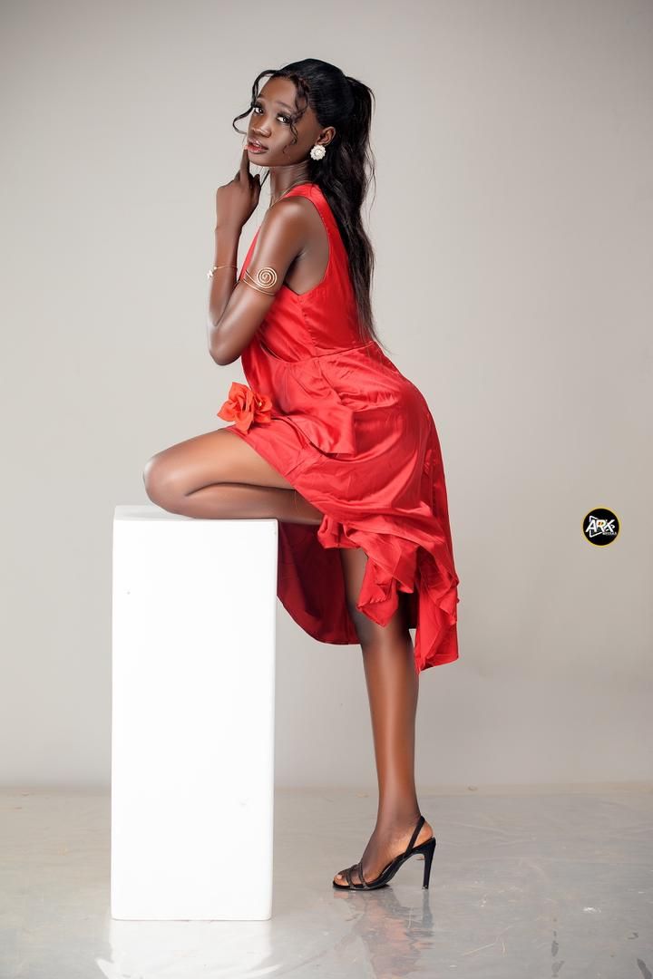 Cécile Millimouno black Diamond