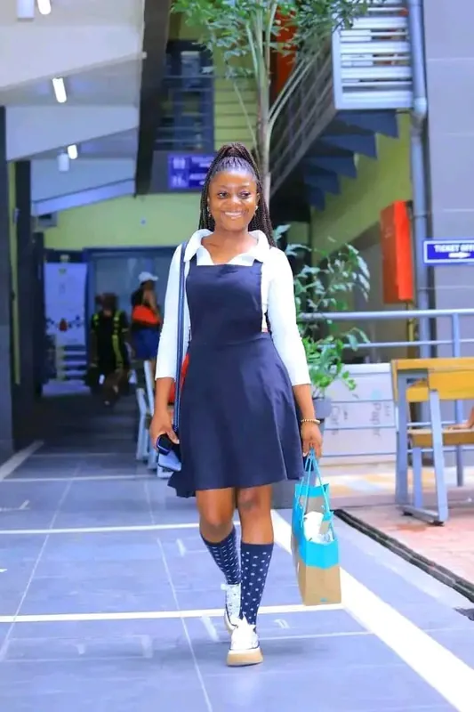 Nselel Marie Nicole Brenda