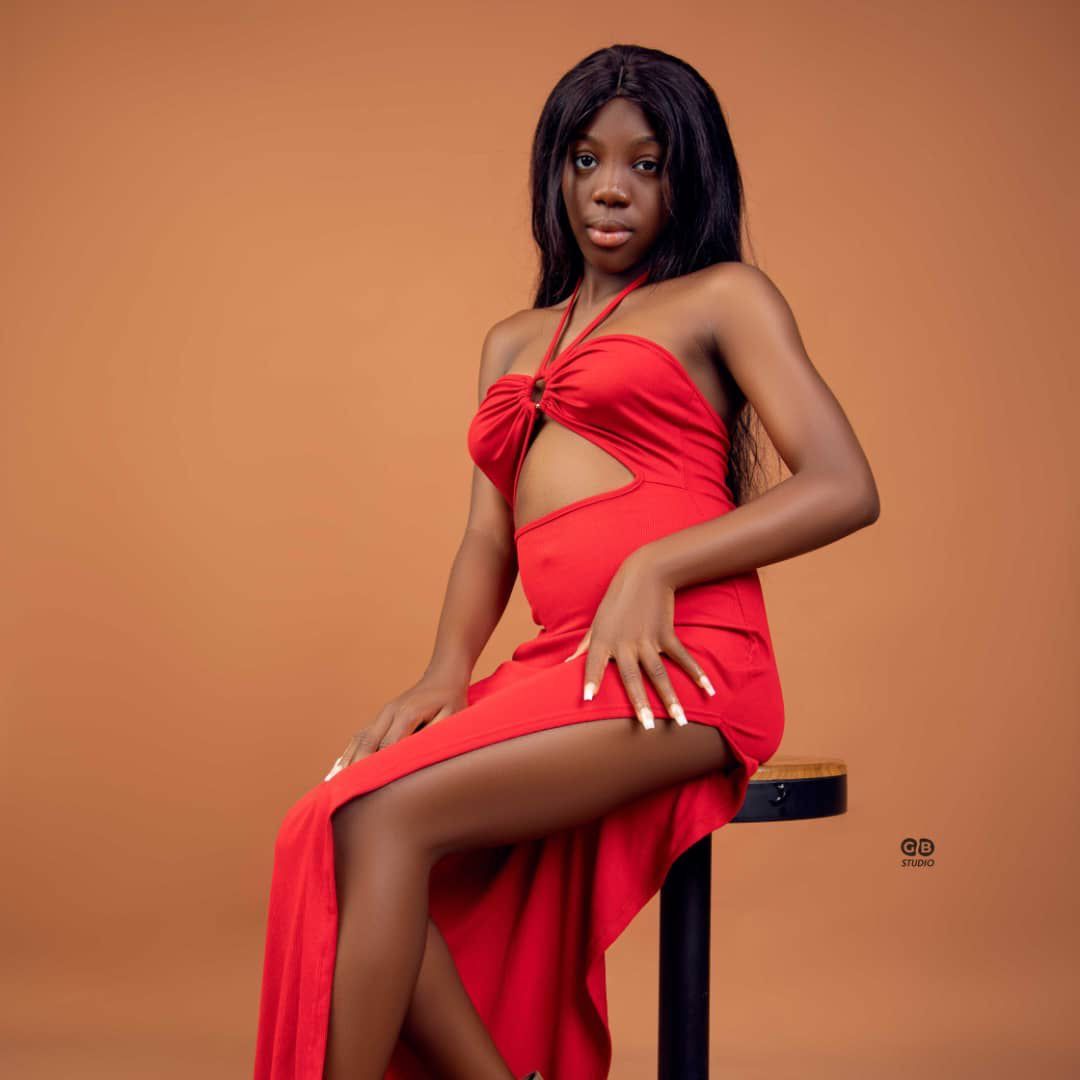 BELLA MBONGA ISABELLE NERI 