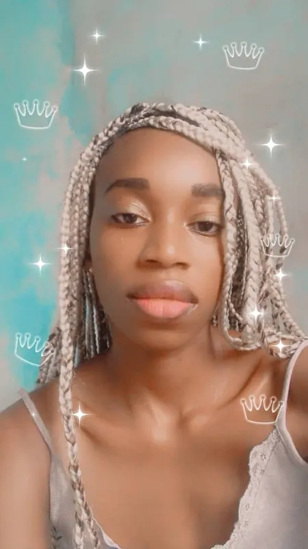 angouande nouangmond Vicky