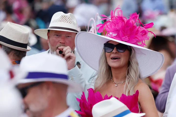 Girl’s Night Out: Kentucky Derby, Horse Girl Edition