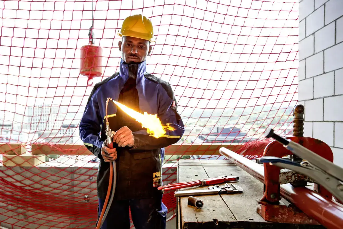 Aide en ferblanterie AFP