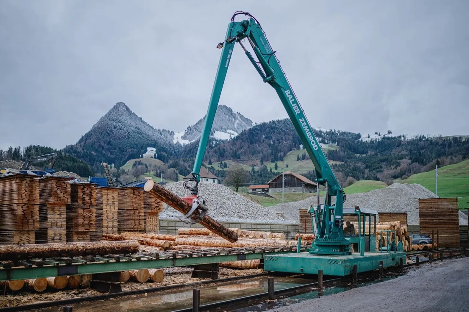 Holzbearbeiter-in EBA Werk und Bau