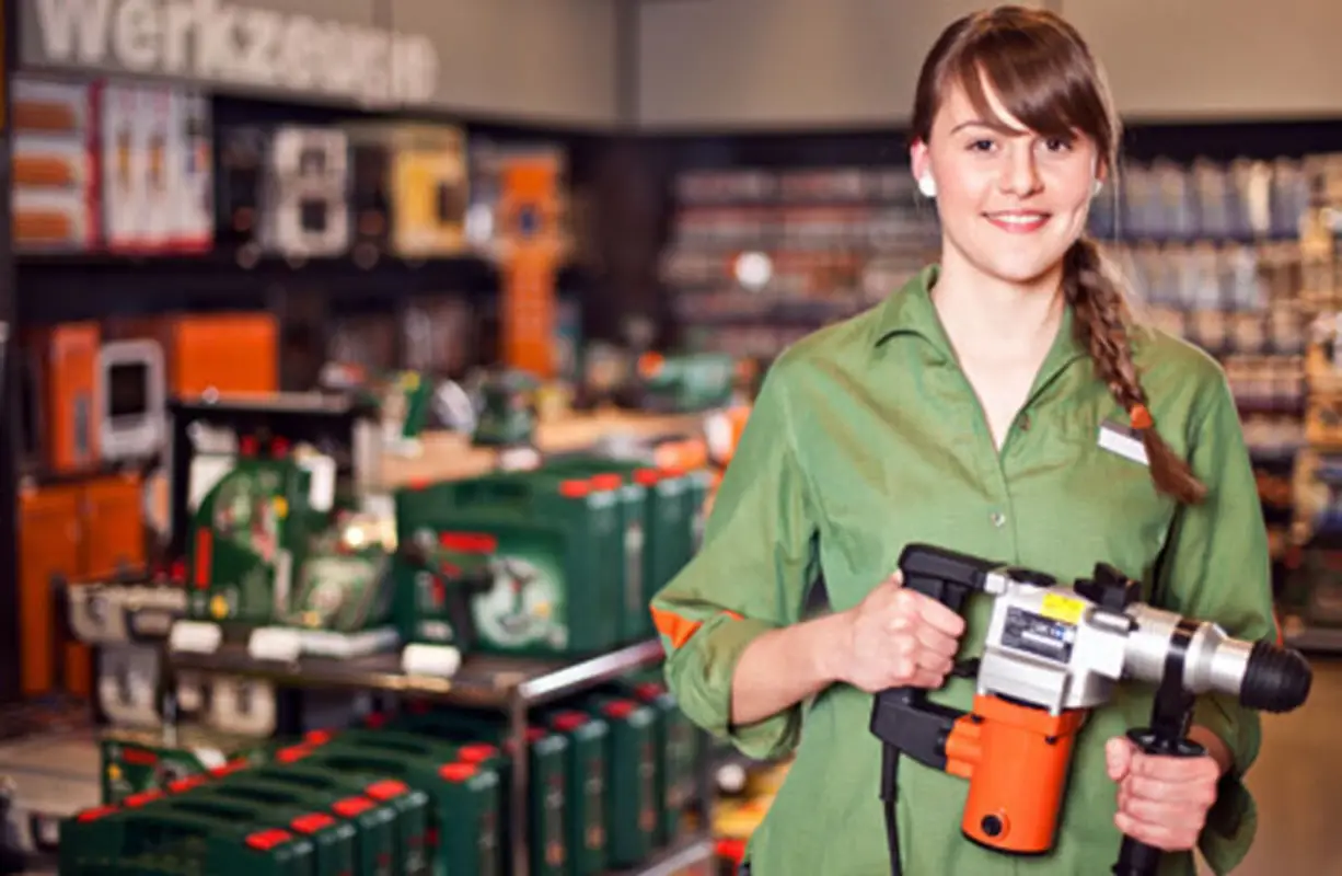 Detailhandelsfachmann/-frau EFZ Gestalten von Einkaufserlebnissen Elektrofach