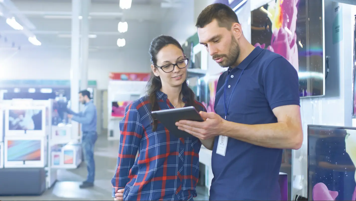 Beruf Detailhandelsfachmann/Detailhandelsfachfrau EFZ Gestalten von Einkaufserlebnissen Consumer-Electronics