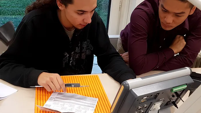 Qualiticien/ne en microtechnique CFC
