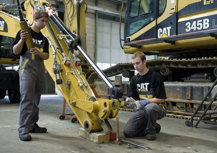 Mécanicien/ne en machines de chantier CFC