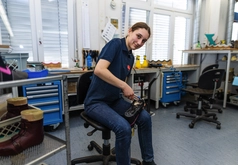 Ausbildung zum Orthopädieschuhmacher/in EFZ - Arbeitssituation, Lohn und Weiterbildungen, Schnupperlehren und freie Lehrstelle für 2025 finden. Orthopädieschuhmacher/in EFZ