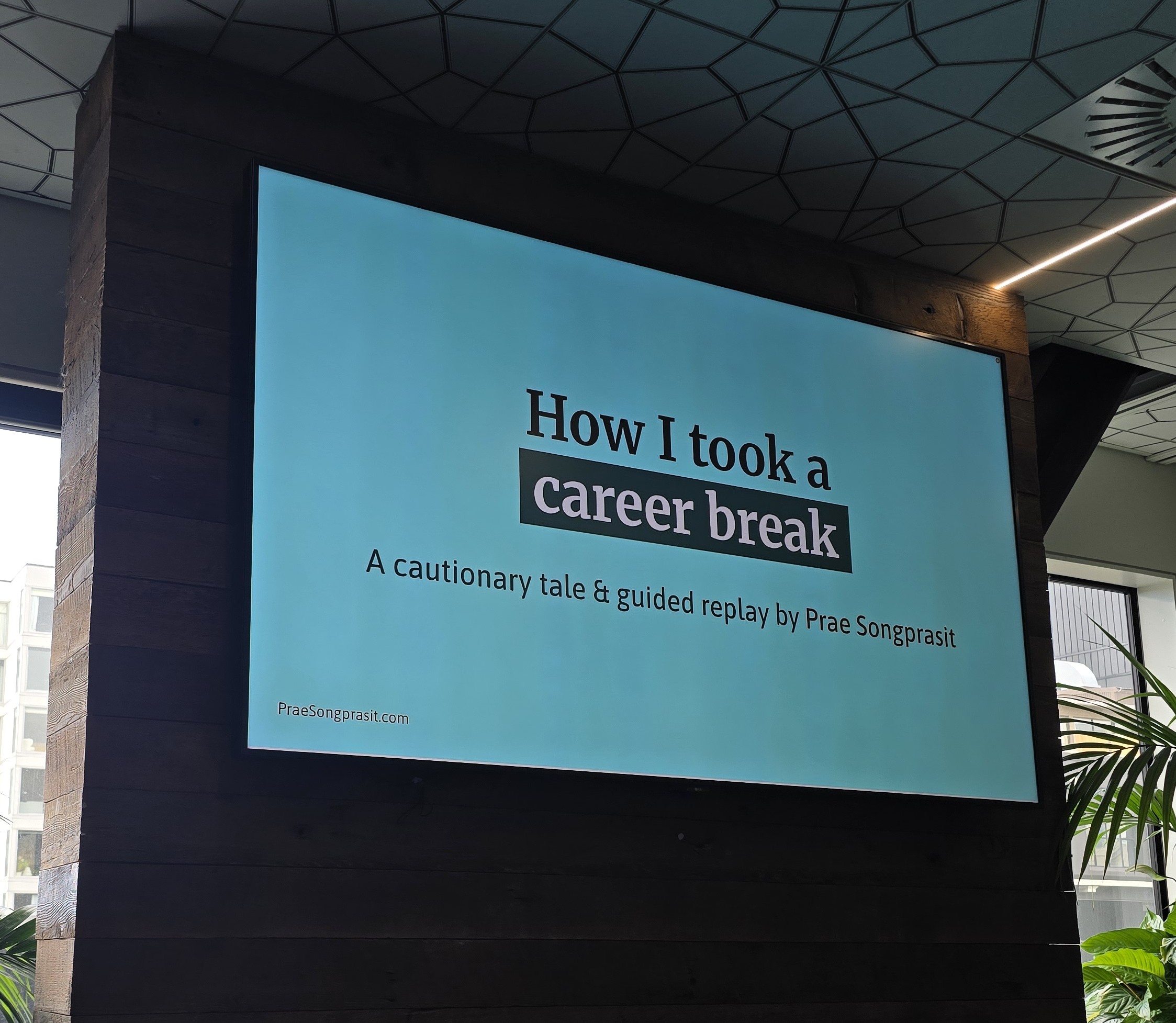 Prae&rsquo;s intro slide
